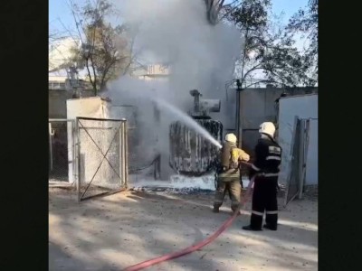 Алматыда трансформатор өртенді.