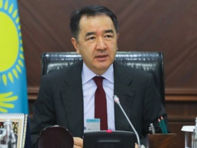 Б. Сағынтаев Астанадағы қайғылы оқиғаға байланысты көңіл айтып, өрт қауіпсіздігі мәселелерін көтерді.