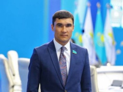 Депутаттықтан кеткен Серік Сәпиев жаңа қызметке тағайындалды.
