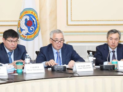 Серік Жұманғарин Алматыда кәсіпкерлермен кездесті.