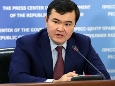 Жеңіс Қасымбек индустрия және инфрақұрылымдық даму министрі болып тағайындалды.
