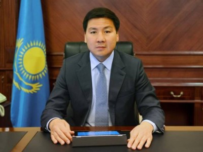 Асқар Жұмағалиев Қорғаныс және аэроғарыш өнеркәсібі министрі болып тағайындалды.