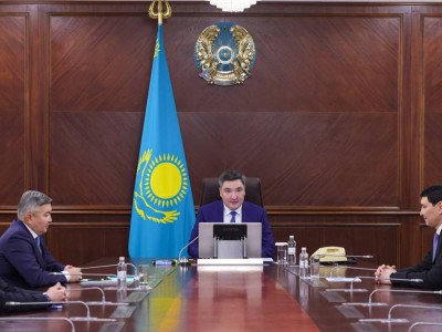 Аз сөйлеп, көп іс тындыру керек — Олжас Бектенов.