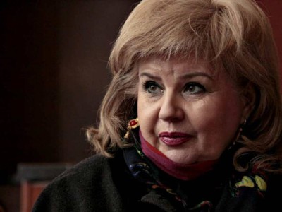 Құқыққорғаушылар адам құқықтары күнін тергеу абақтысының алдында өткізіп жатыр.
