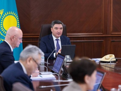  Олжас Бектенов жол құрылысы бойынша жобалардың қымбаттап кетуіне жол бермеу қажеттігін айтты.
