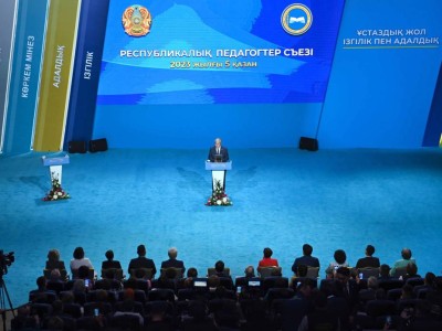 Тоқаев: Кейбіреулер тілді саяси құрал ретінде пайдаланады.
