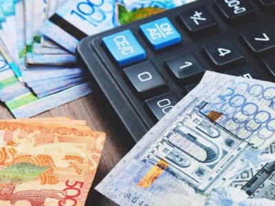 Қазақстанда зейнетақы мен жәрдемақы мөлшері өсті.