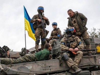 Украина орыс тілін мемлекеттік тіл етуі тиіс – Ресей СІМ.