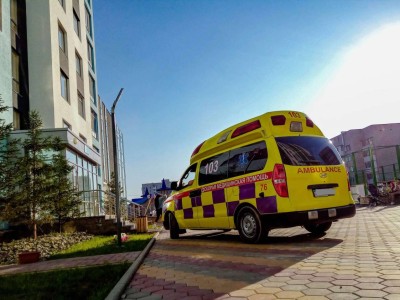 Қостанайда екі баласы бар әйел 8 қабаттан секіріп мерт болды.