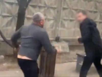 Алматыда автобус жүргізушісі соққыға жығылды.