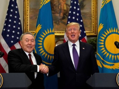 Трамп Қазақстан мектептерінде ағылшын тілін оқытуды жетілдіруге көмектеспек.