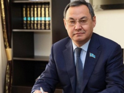 Ақылбек Күрішбаев: Голландиядан 66 есе үлкен Қазақстан ауылшаруашылық өнімін 50 есе аз экспорттайды.