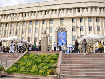 Абай атындағы ҚазҰПУ ғимаратының бір бөлігі жекенің қолына өтіп кеткен.
