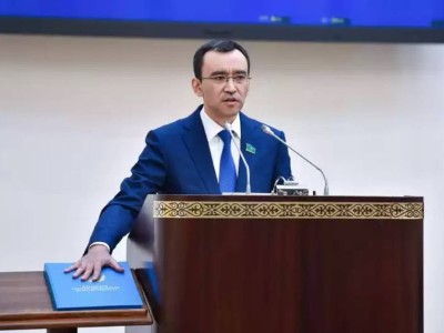 Мәулен Әшімбаев Сенат төрағалығына қайта сайланды.