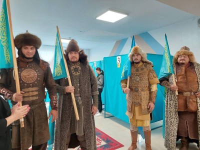 Ұлы дала рухында: батырлар референдумда дауыс берді.
