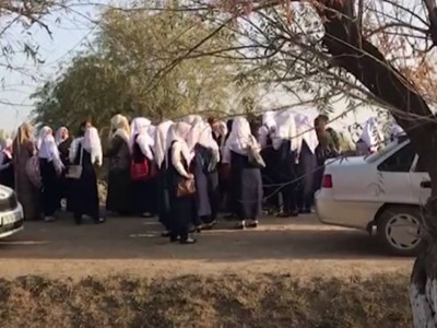 Мектептерде орамал тағуға тыйым салына ма? Жоғарғы Сот жауап берді.