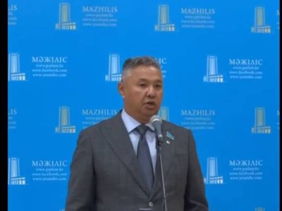 Азат Перуашев орынбасарының ұсталғанын мойындады.
