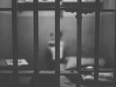 Есірткі тасымалдаған жастардың жазасын жеңілдету керек пе?.