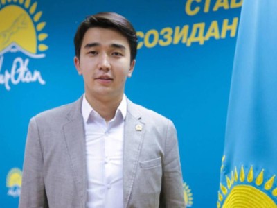 Болар іс – болды. Тұңғыш президент күнін алып тастауды жақтап дауыс бердім – Мәди Ахметов.