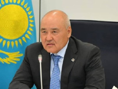 Өмірзақ Шөкеев қызметінен кетуге өтініш берді.