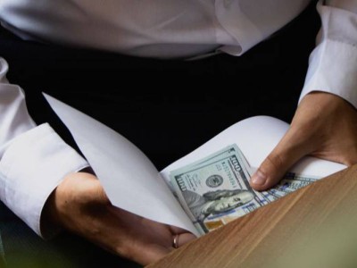 Экология басқармасының лауазымды адамдары жемқорлық үшін сотталды.