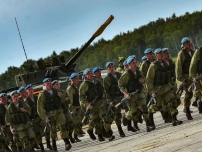 Ресей Донбастағы әскері мен техникасын Украинаның оңтүстігіне көшіре бастады.
