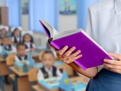 Ресейлік мұғалімдер жалақының жоғары болуына байланысты Қазақстанға жаппай кетіп жатыр.