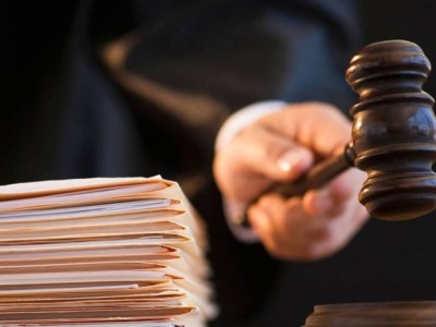 Субсидия қаражатын талан-таражға салған лауазымды тұлға сотталды.
