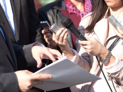 Полицияға бағынбадың деп журналисті қамағалы жатыр.