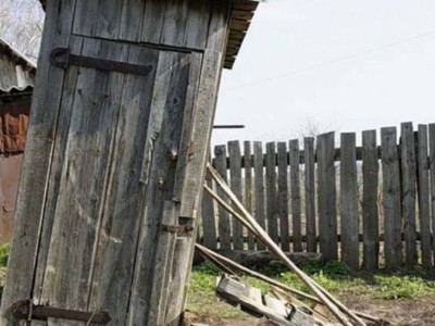 Анасы жаңа туған нәрестені пакетке орап, дәретханаға лақтырды.