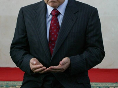Назарбаев рамазан айының басталуымен құттықтады.