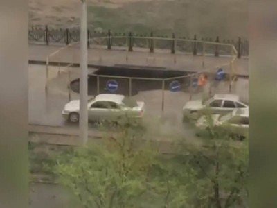 Алматыда былтыр жөнделген жол опырылып қалды.