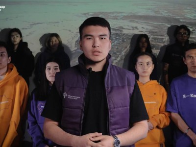Жаңа Адамдар су тасқынынан зардап шеккендерге көмек көрсету үшін еріктілер орталықтарын ашады.