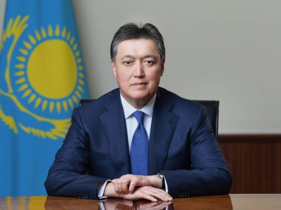 Асқар Мәмин отставкаға кету керек — сарапшылар пікірі.