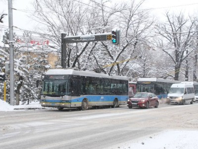 Тоқаев Астанада Назарбаевтың ескерткішін ашты.