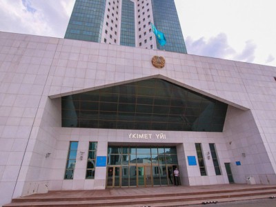 Үкімет қазақ жерін сатуды жақтай ма?.