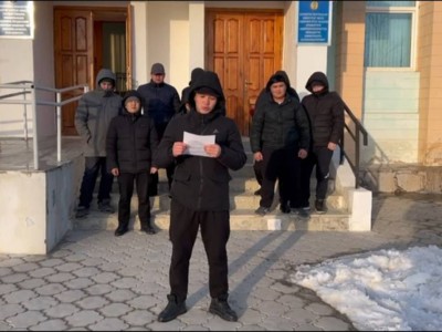 Ақшұқыр ауылының жұмыссыз азаматтары да “West Oil” мекемесіне жұмысқа орналастыруды талап етуде.