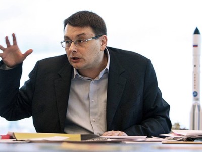 Евгений Федоров: Ресей Қазақстаннан территорияны қайтаруды талап етуі керек.