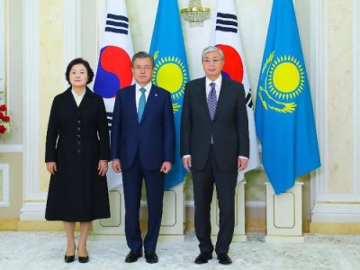 Қасым-Жомарт Тоқаев Ақордада Корея президентін қарсы алды.