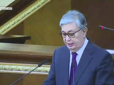 Қасым-Жомарт Тоқаев уақытша президент қызметіне кірісті (тікелей эфир).