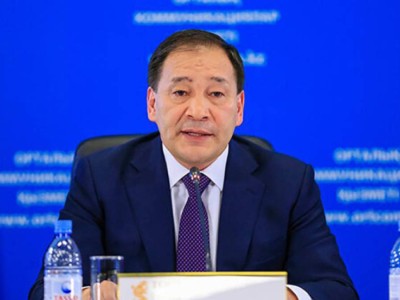 Үкімет дәрігерлерге өтемақы төлеуді аяқтайды.