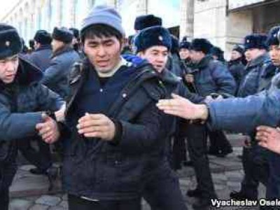 Митингіде ұсталған 21 адамға айыппұл салды.