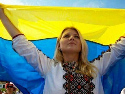 Украина халқының көп бөлігі жалғыз мемлекеттік тіл — украин тілі болғанын қалайды.