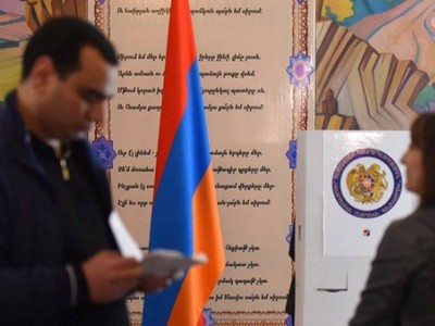 Арменияда кезектен тыс парламент сайлауы өтіп жатыр.