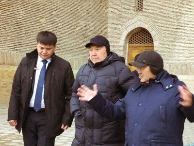 Назарбаев Түркістанға барып, құрылыс барысымен танысты.