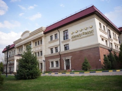 Көкесі мен көкесі барларға емес, сіз бен бізге есік ашылғалы біраз болды.