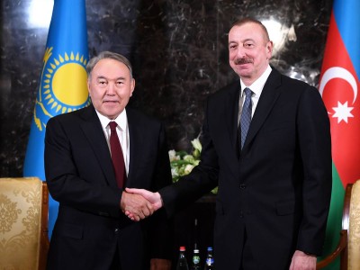 Назарбаев Әзербайжан және Қырғызстан президенттерімен кездесті.