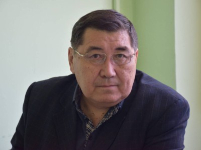 Ермұрат Бапи: Партияның тағдыры осымен аяқталды ма деп қорқам.