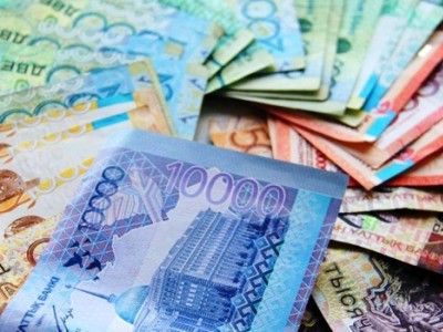 Тоқаев көпбалалы отбасылар мен мүгедектердің банктердегі несиелерін жабу туралы жарлық шығарды.