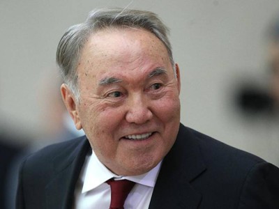Назарбаевқа «құрметті сенатор» атағын беруді депутаттар бірауыздан қолдады.
